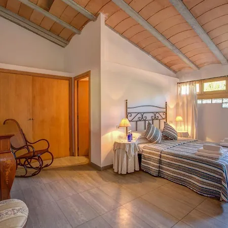 Villa Llobiner By
